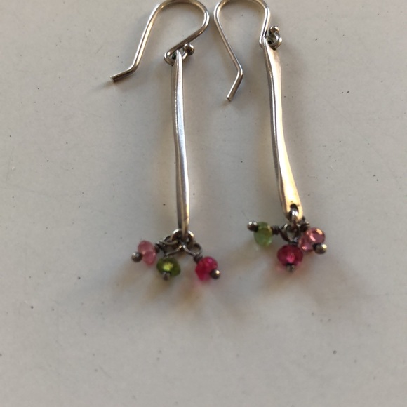 Artisan designed & made silver three stone drop earrings at a great price - Picture 3 of 4